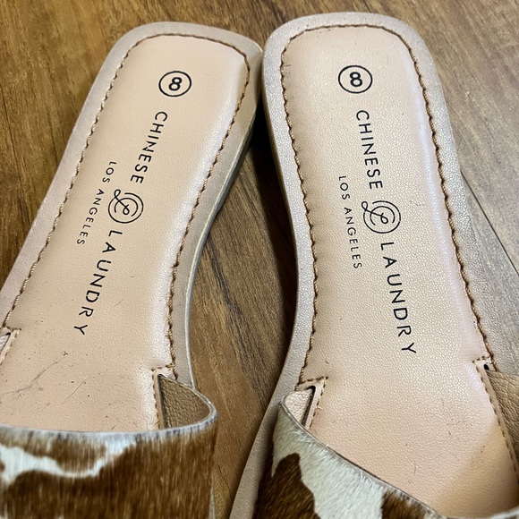 New Chinese Laundry cow slides 8 - Picture 2 of 7